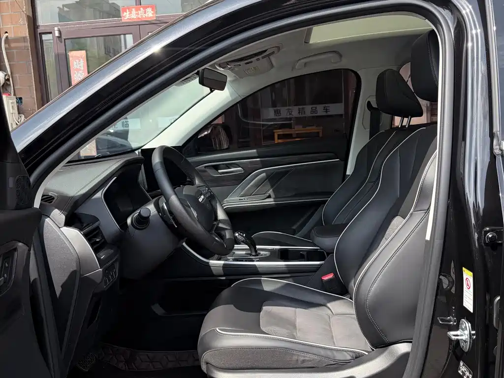 Haval H6 2023 — фото 11