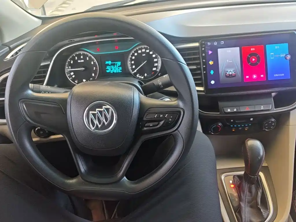 Buick Excelle 2015 — фото 10