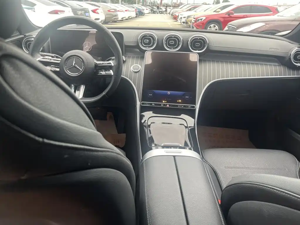 Mercedes-Benz C-Class 2022