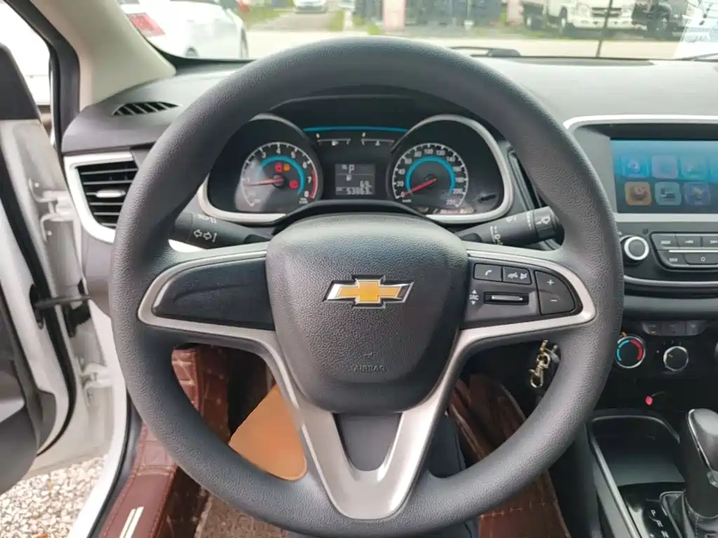 Chevrolet Cavalier 2018 — фото 11
