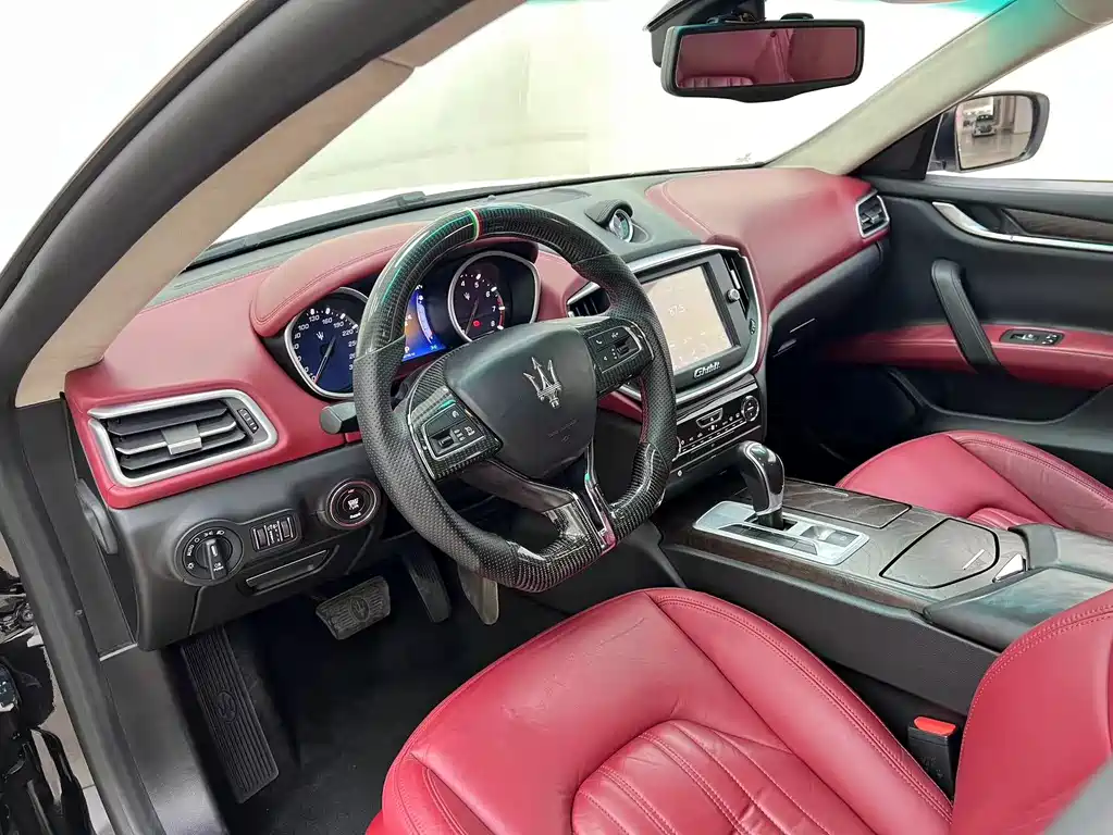 Maserati Ghibli 2016 — фото 15