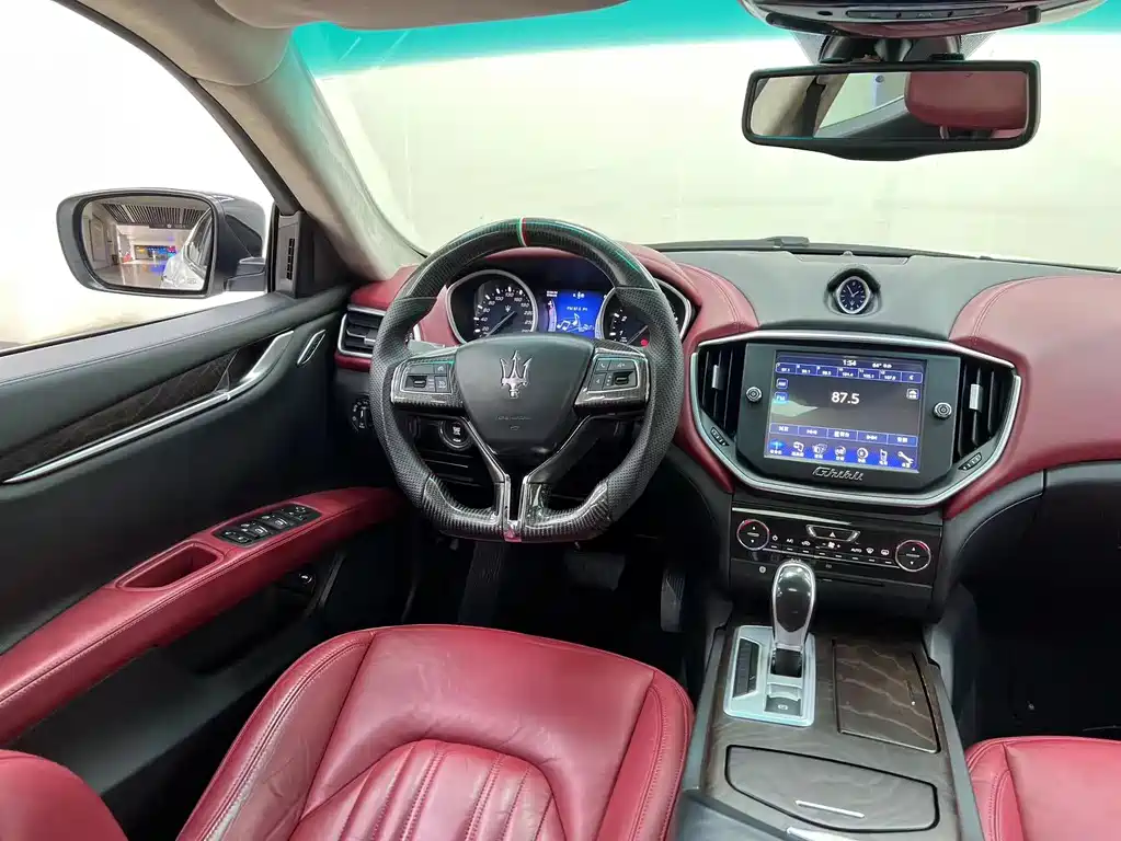 Maserati Ghibli 2016 — фото 14