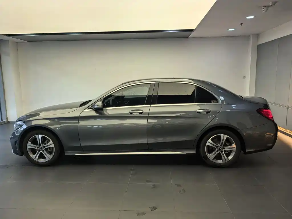 Mercedes-Benz C-Class 2019 — фото 3
