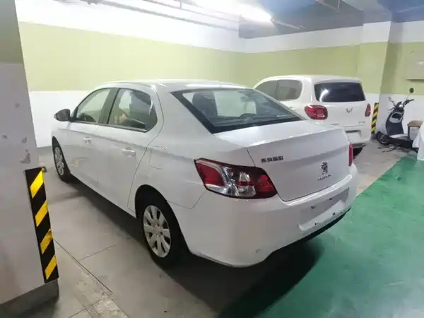 Peugeot 301 2014