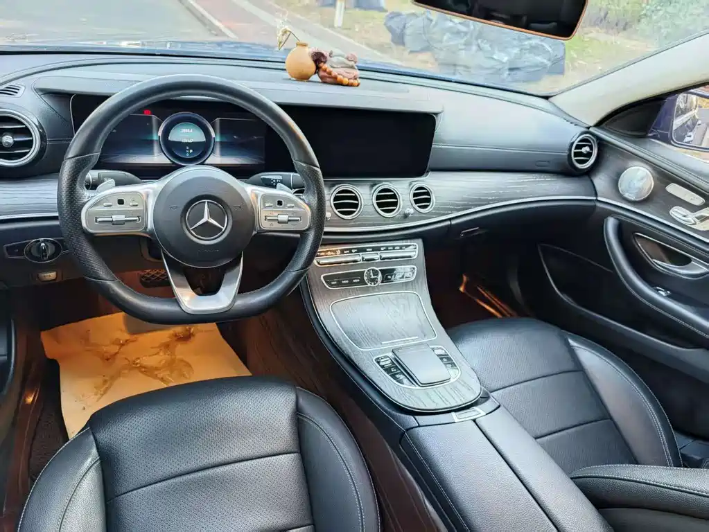 Mercedes-Benz E-Class 2020 — фото 12