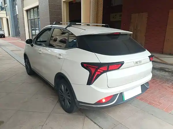Neta V 2022
