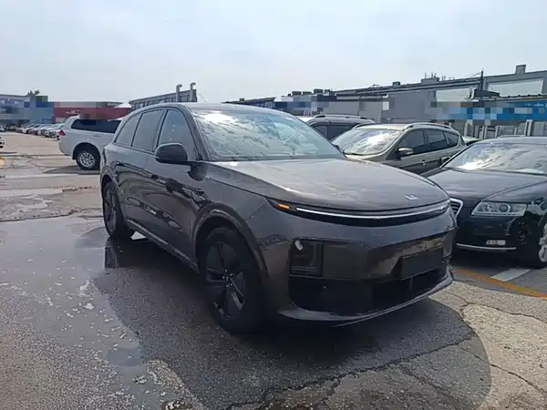 Li Auto L6 2024