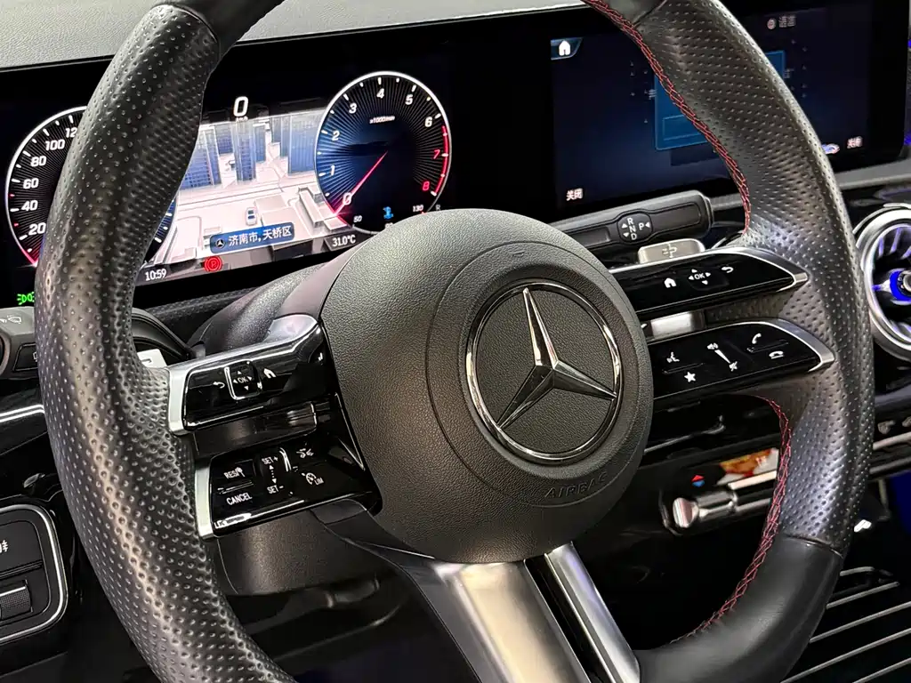 Mercedes-Benz A-Class 2023 — фото 15