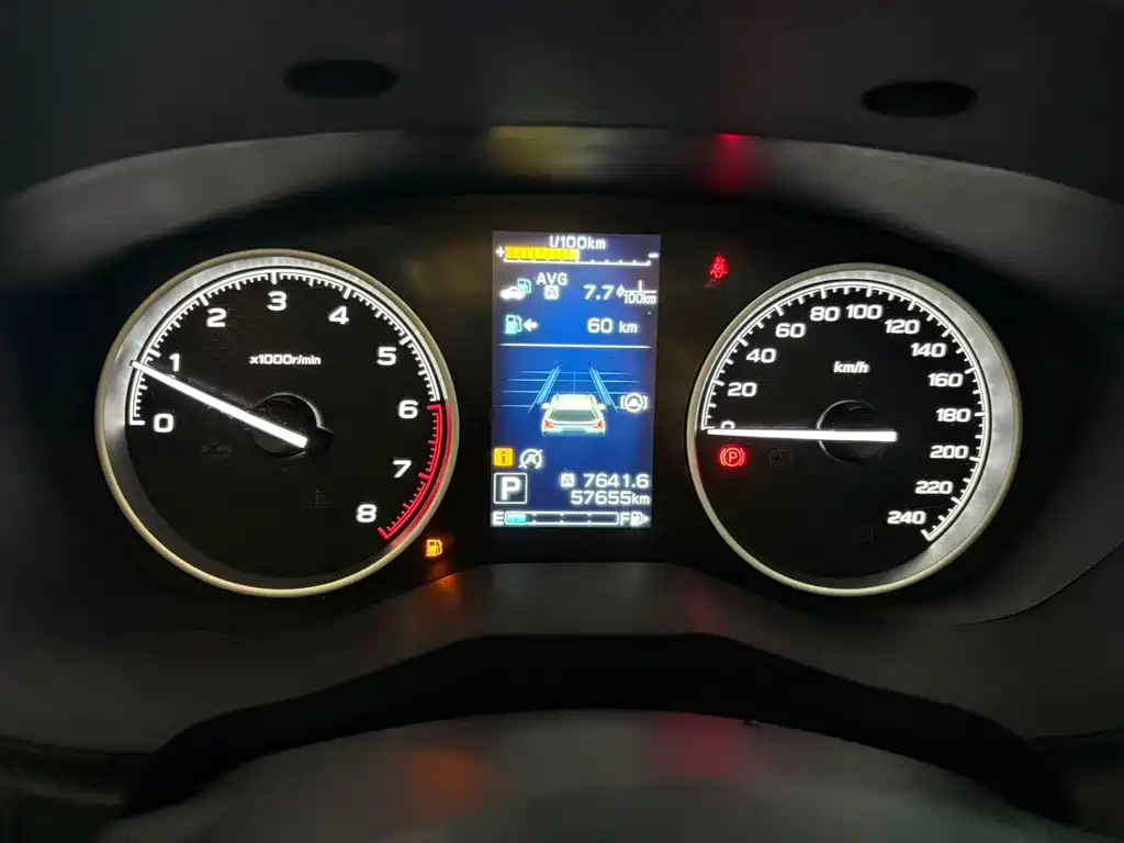Subaru Forester 2022 — фото 10
