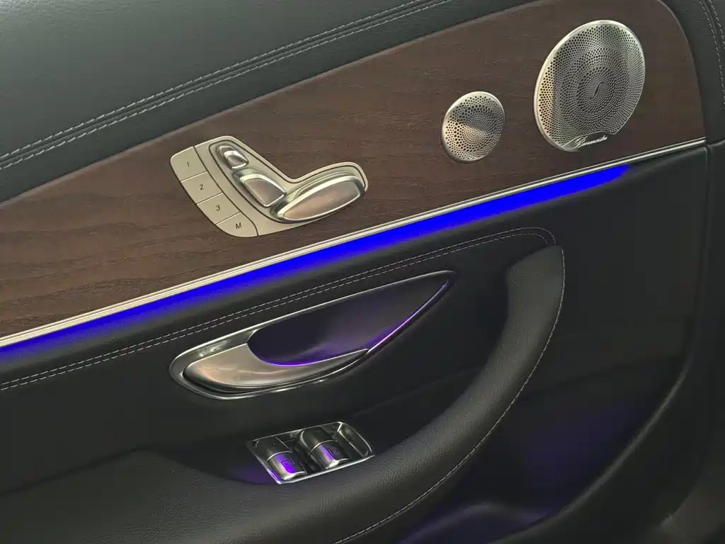 Mercedes-Benz E-Class 2020 — фото 14