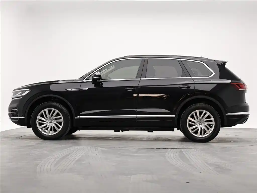 Volkswagen Touareg 2019 — фото 6