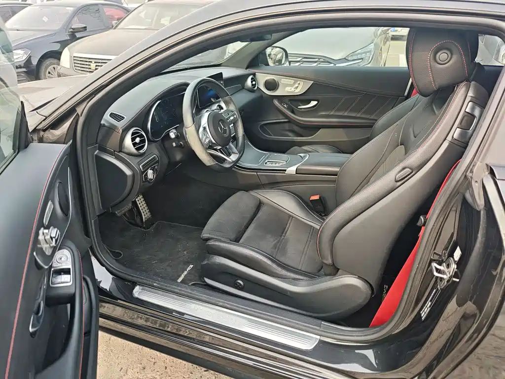 Mercedes-Benz C-Class 2023 — фото 6