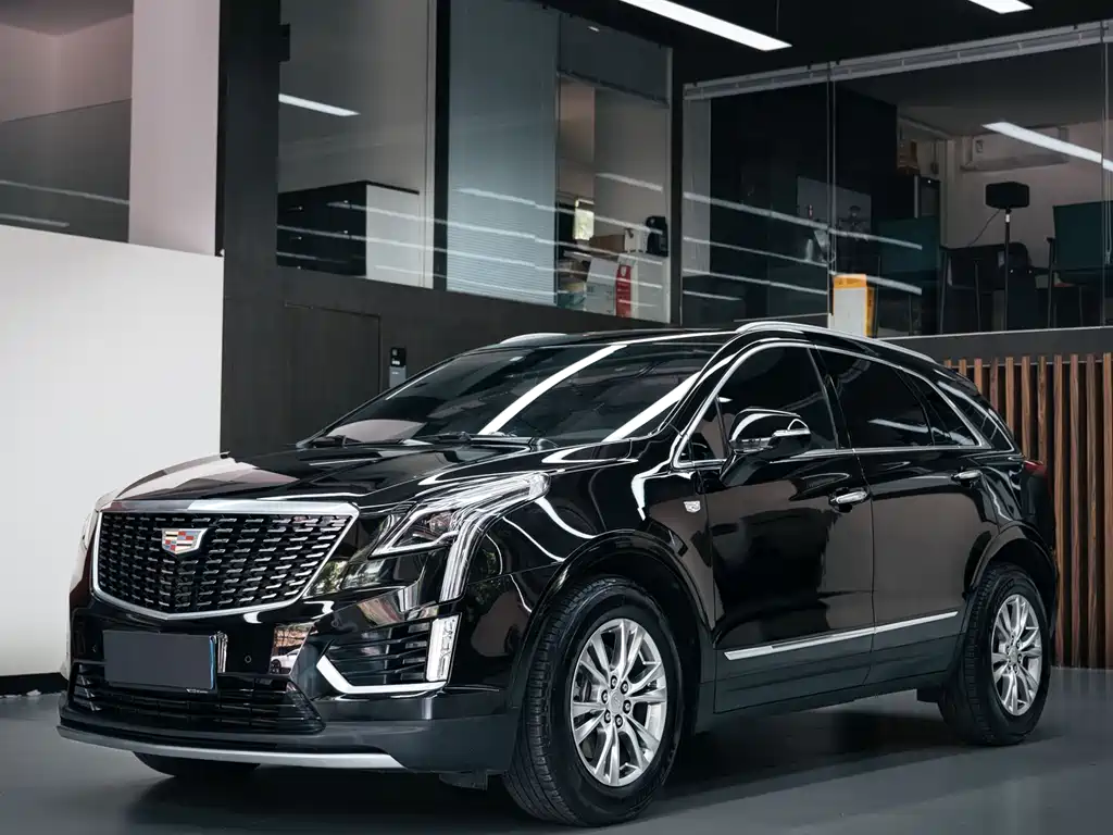 Cadillac XT5 2020 — фото 1