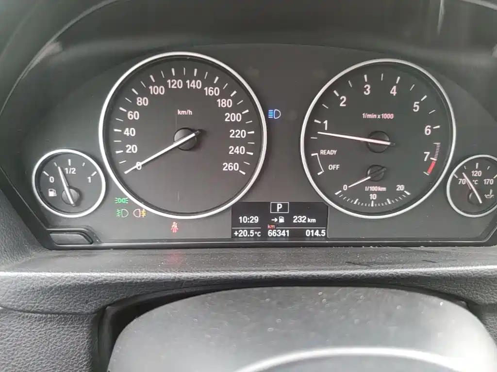 BMW 3 Series 2015 — фото 12