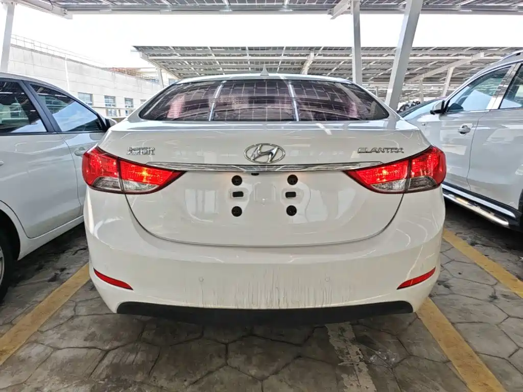 Hyundai Elantra Langdong 2016 — фото 6