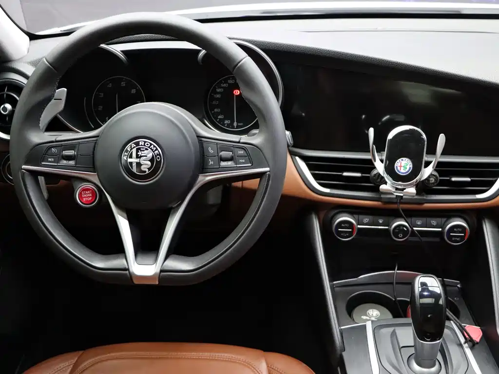 Alfa Romeo Giulia Juliet 2020 — фото 20