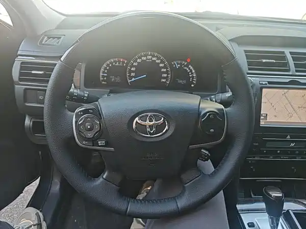 Toyota Camry 2015