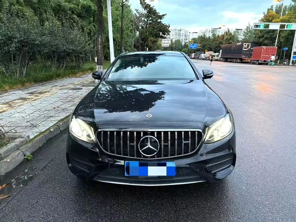 Mercedes-Benz E-Class 2020