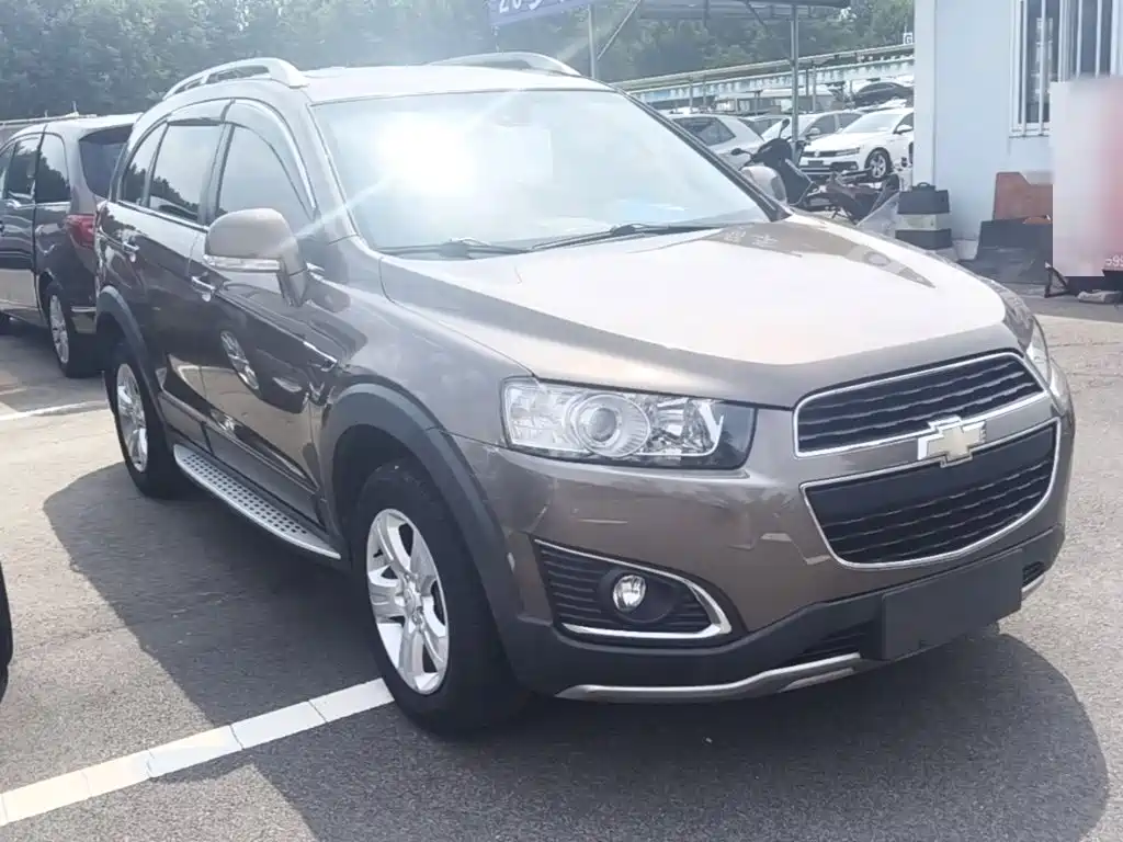 Chevrolet Captiva 2017 — фото 4
