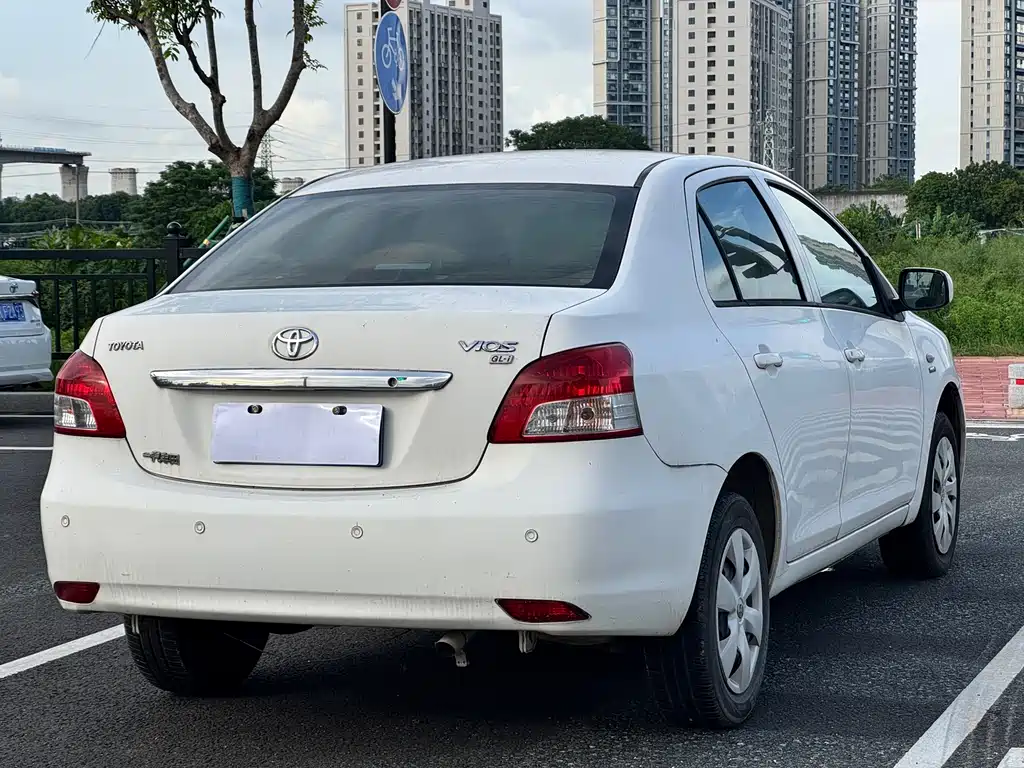 Toyota Vios 2008 — фото 10