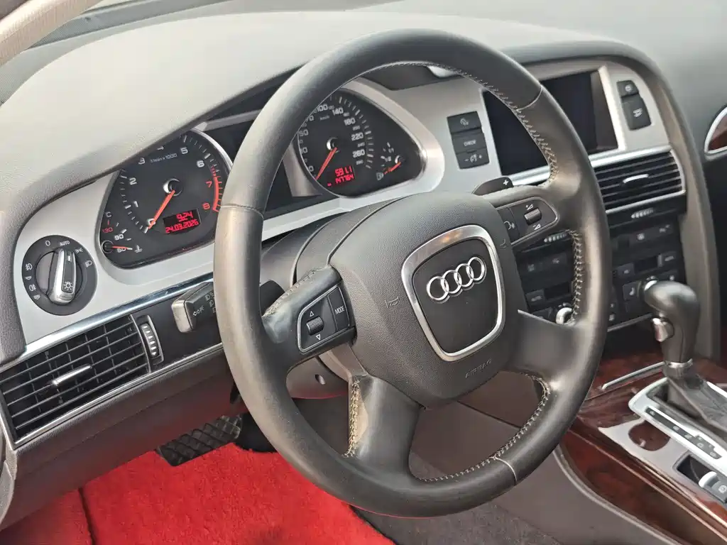 Audi A6L 2012 — фото 12