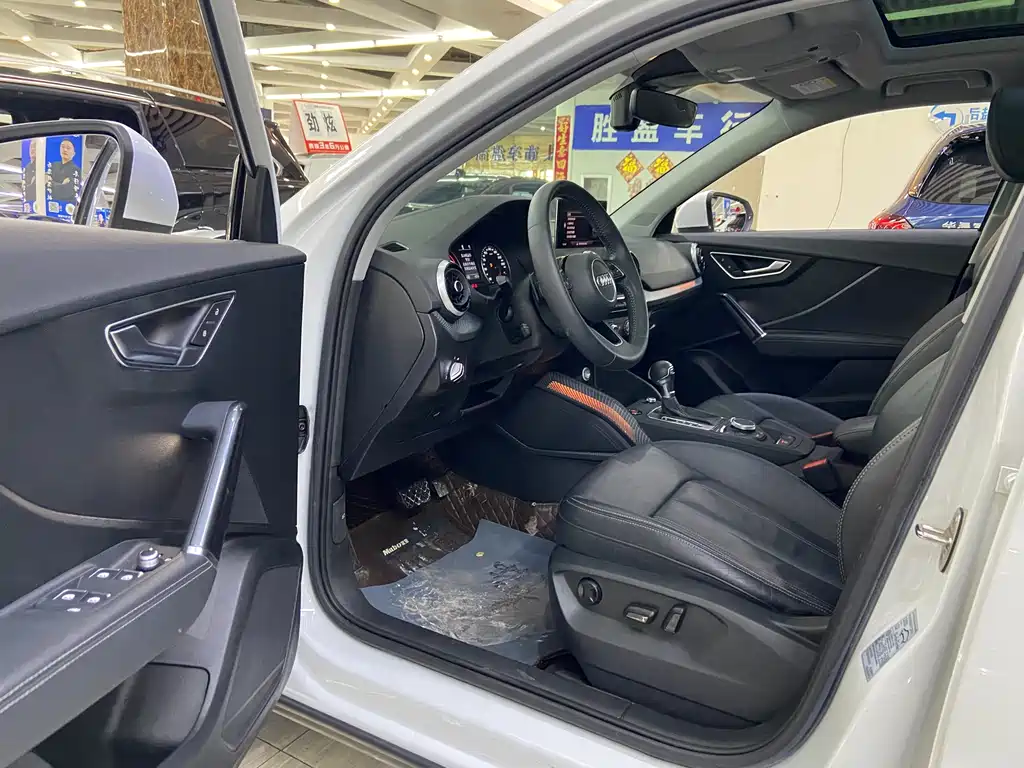 Audi Q2L 2022