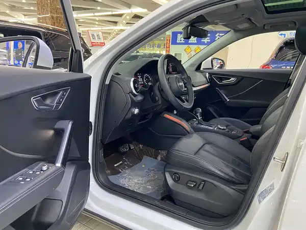 Audi Q2L 2022