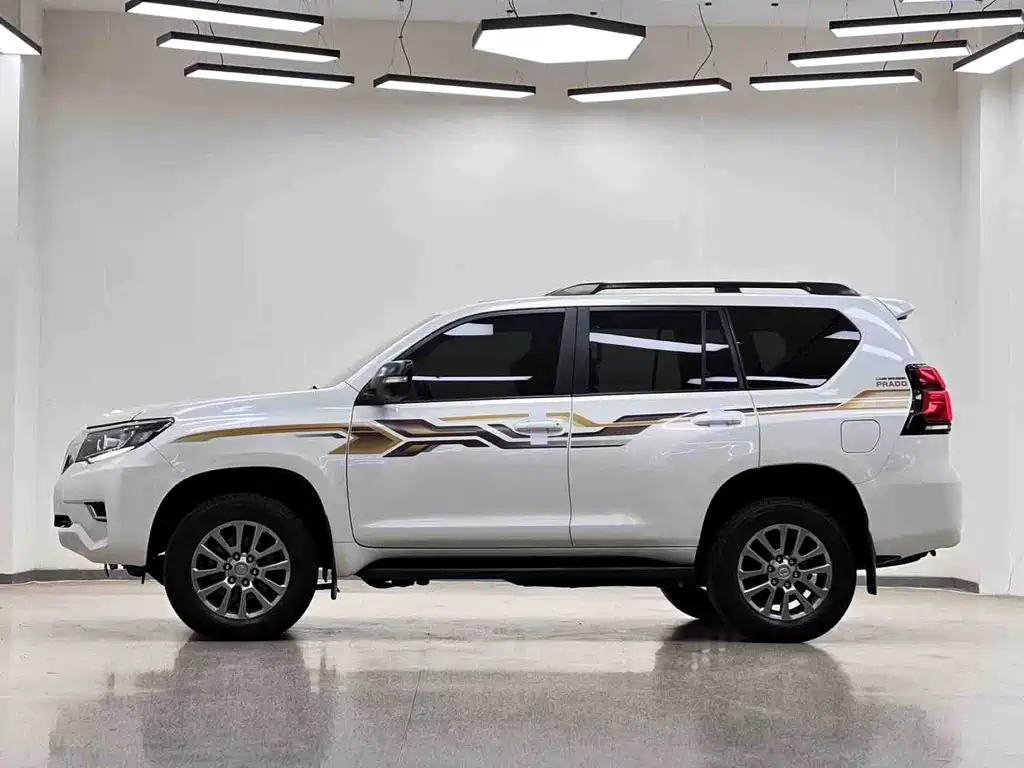Toyota Prado 2018 — фото 5