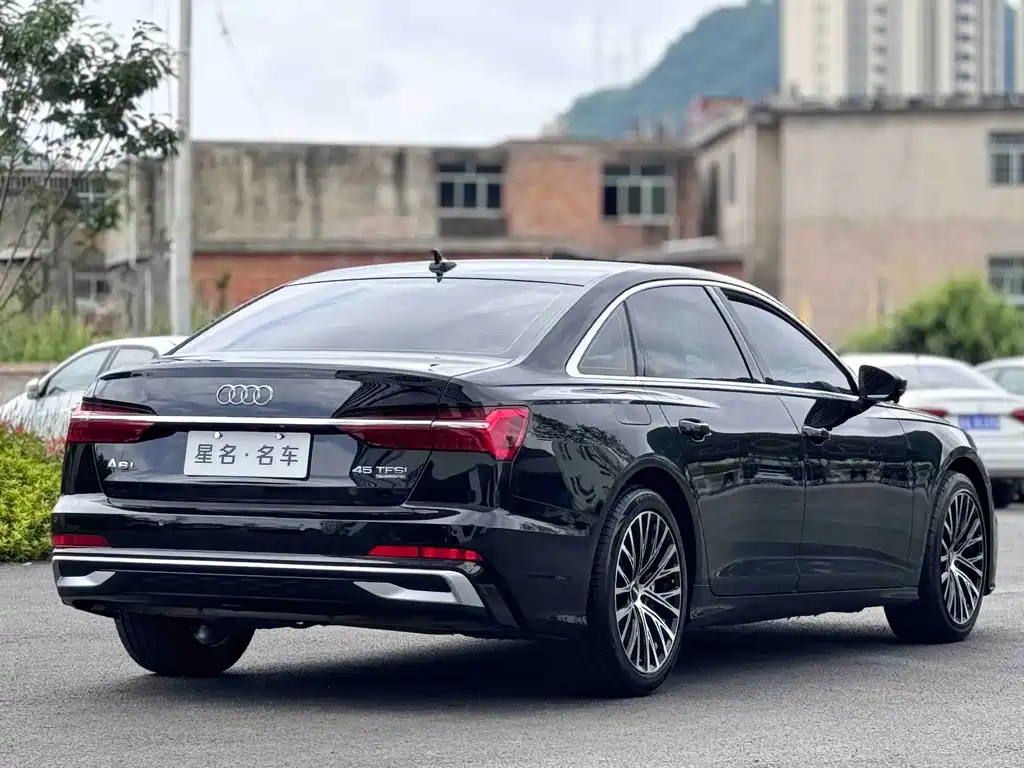 Audi A6L 2022 — фото 10