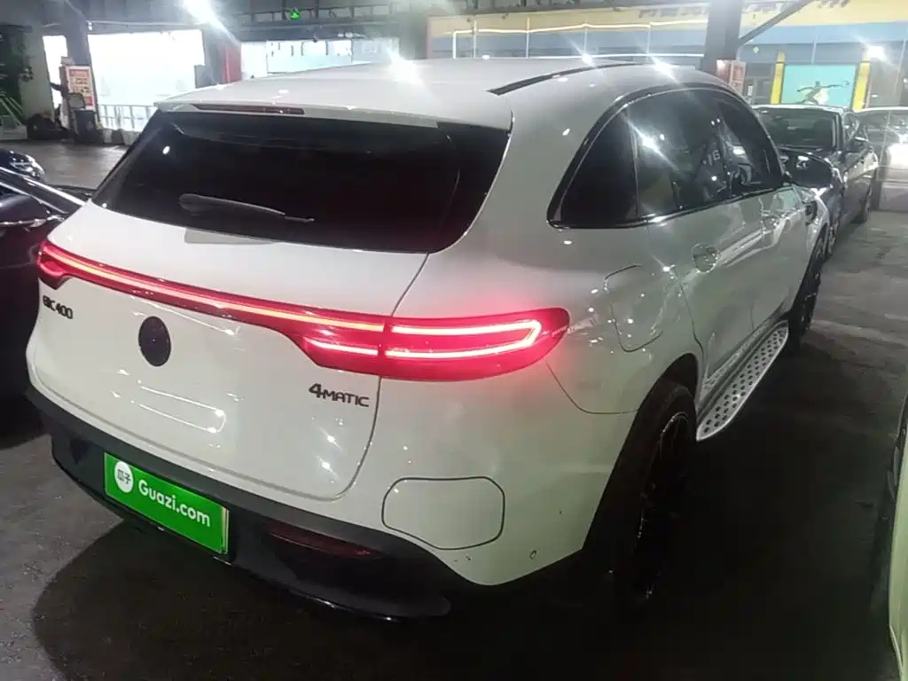 Mercedes-Benz EQC 2021