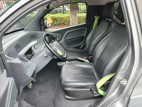 Baojun E100 2019