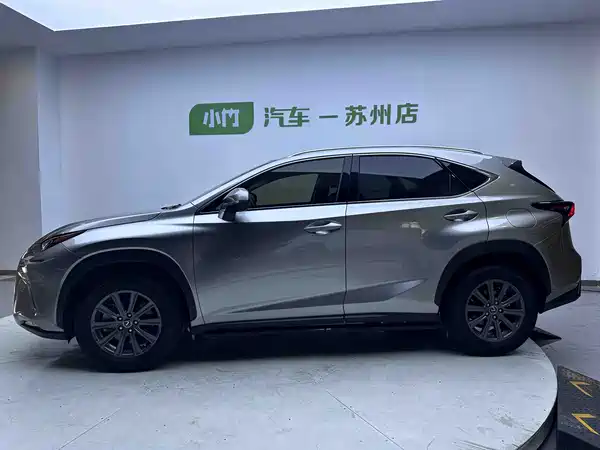 Lexus NX 2021