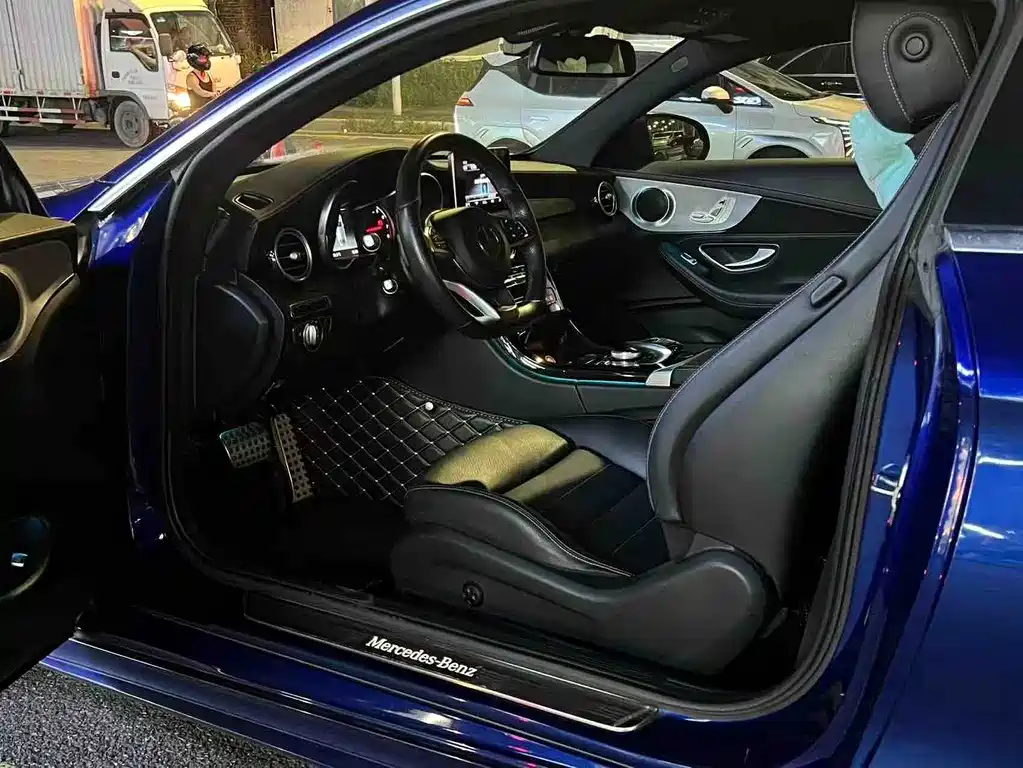 Mercedes-Benz C-Class 2018
