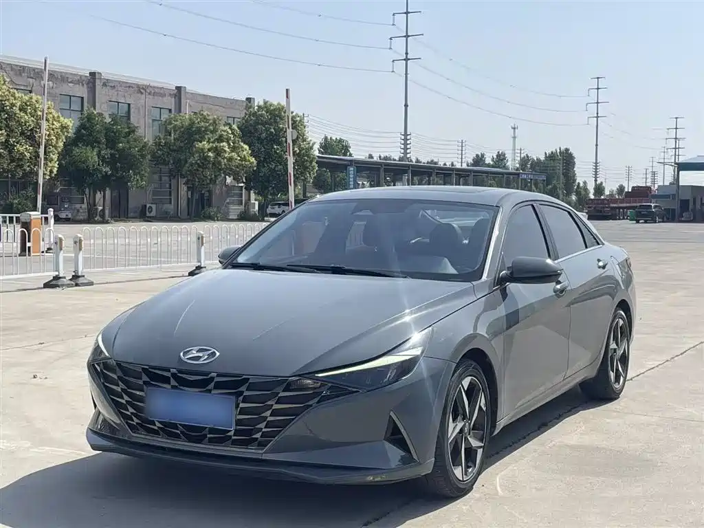 Hyundai Elantra 2021 — фото 2