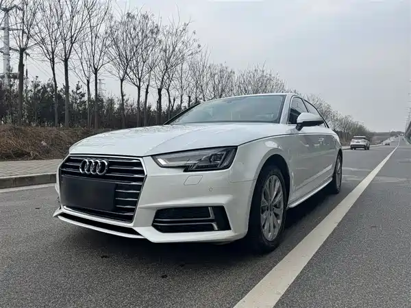 Audi A4L 2019