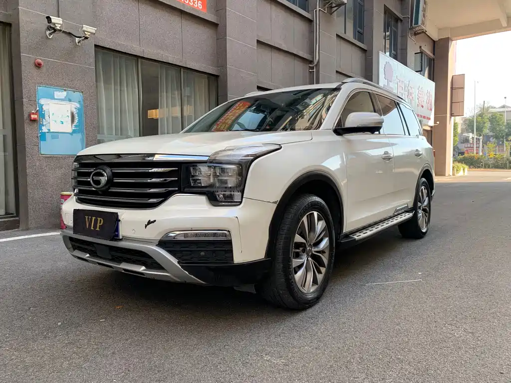 GAC Trumpchi GS8 2017 — фото 3