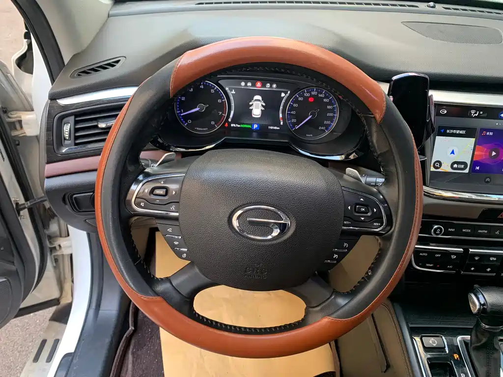 GAC Trumpchi GS8 2017 — фото 11