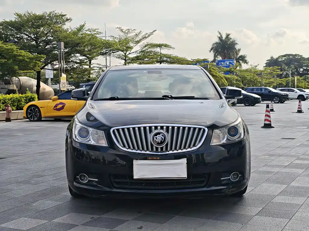 Buick LaCrosse 2013 — фото 2