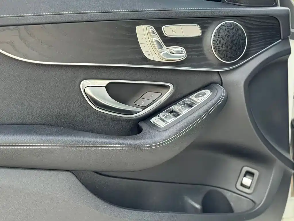 Mercedes-Benz C-Class 2021 — фото 21