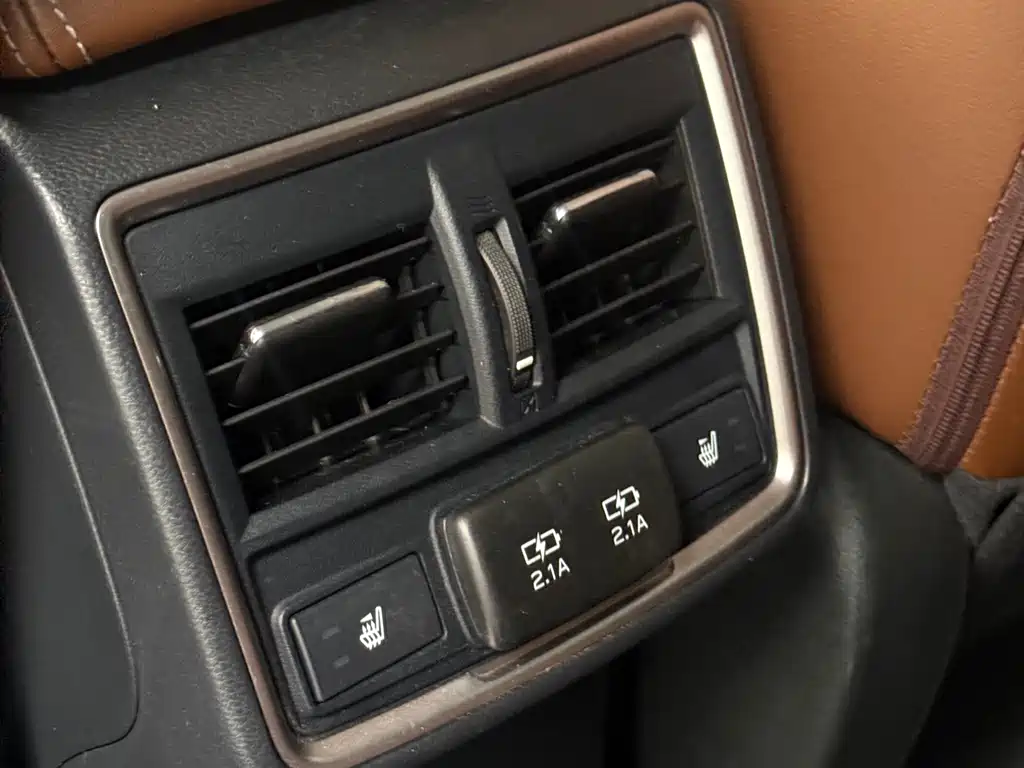 Subaru Forester 2019 — фото 10