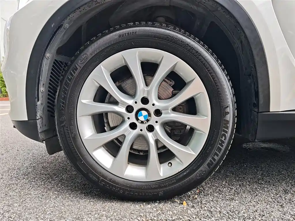 BMW X5 2018 — фото 30