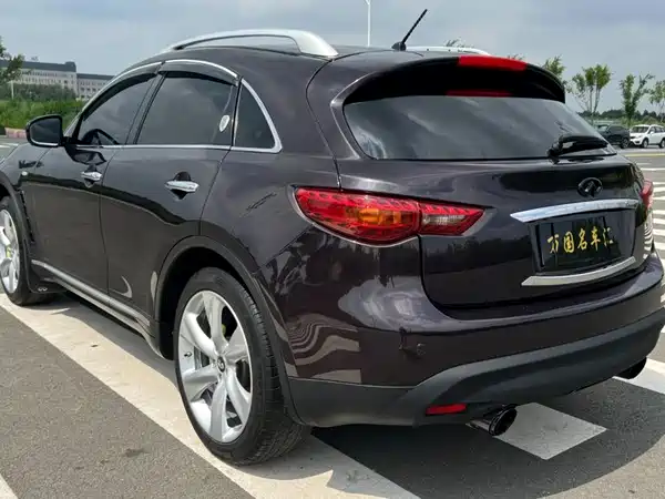 Infiniti FX 2010