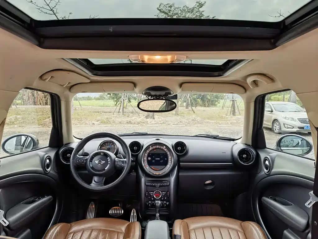 MINI Countryman 2015 — фото 11