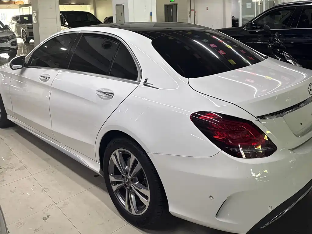 Mercedes-Benz C-Class 2021 — фото 13