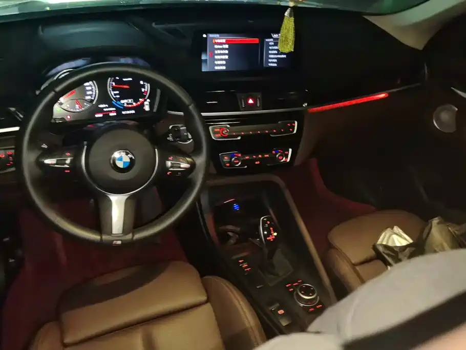 BMW X1 2022 — фото 12