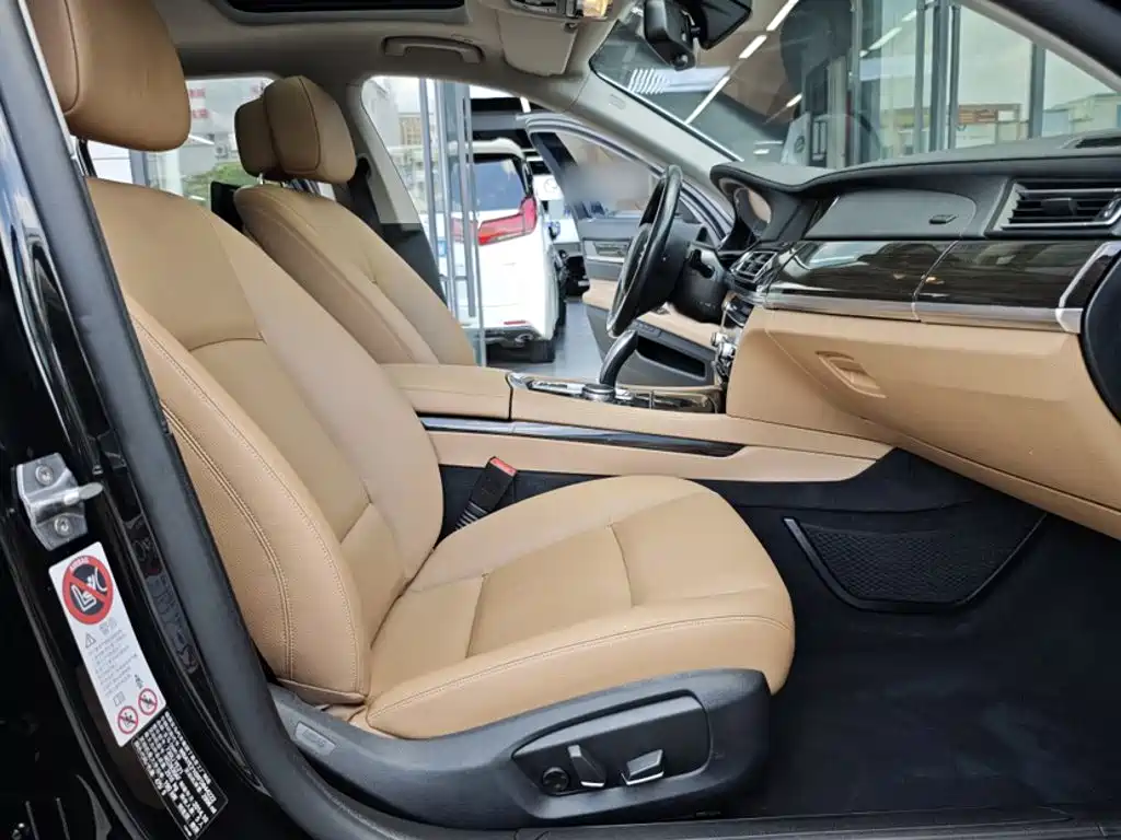 BMW 7 Series 2015 — фото 6