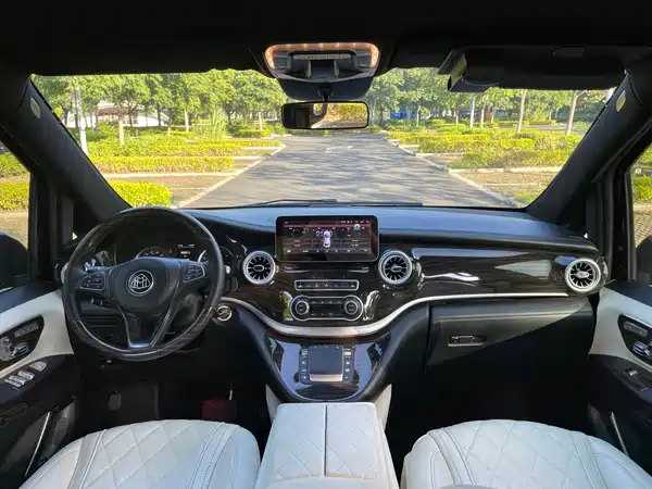 Mercedes-Benz Vito 2021
