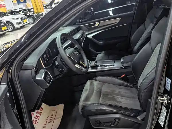 Audi A6L 2022