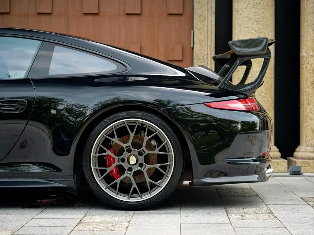 Porsche 911 2015 — фото 14
