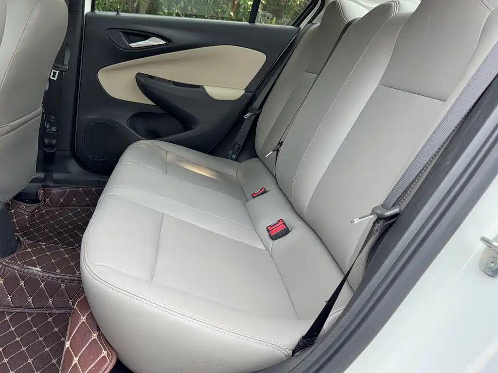 Buick Excelle 2019 — фото 13